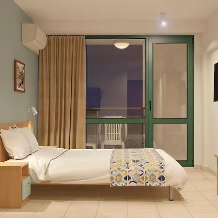 Sirena Hotel * 内塞伯尔