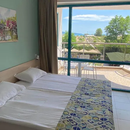 호텔 Sirena Hotel 써니비치