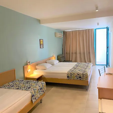 Sirena Hotel * 内塞伯尔
