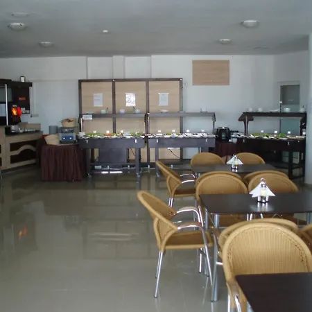 Sirena Hotel 公寓 *