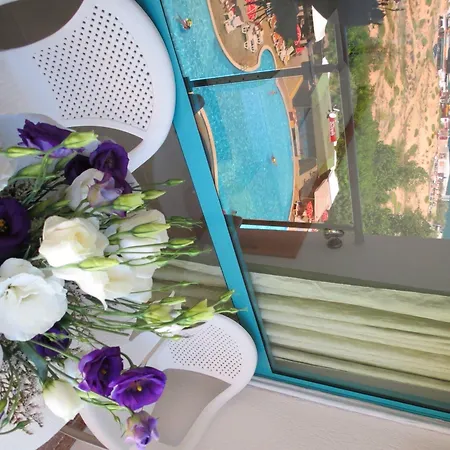 Arcadia Apartments *